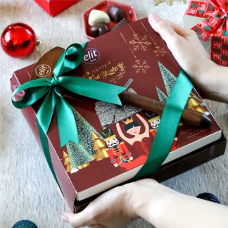 Fındıkkıran Yılbaşı Özel Çekiçli Beyoğlu Fındıklı Sütlü Çikolata Ahşap Kutu 600g Glutensiz